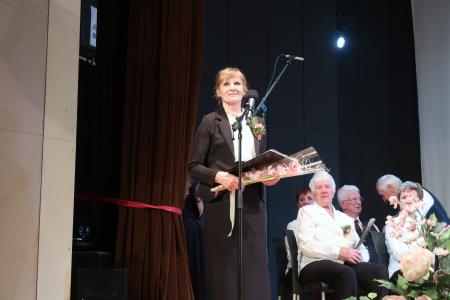 Zvorovodkinja Anamarija Surina
